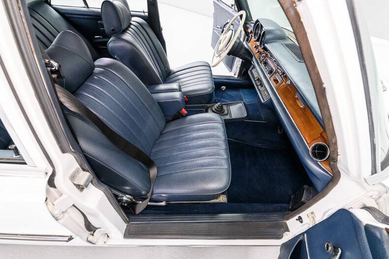 1971 Mercedes-Benz 280-Class