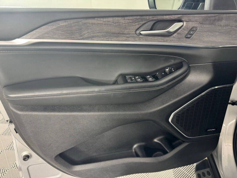 2023 Jeep Grand Cherokee L Overland