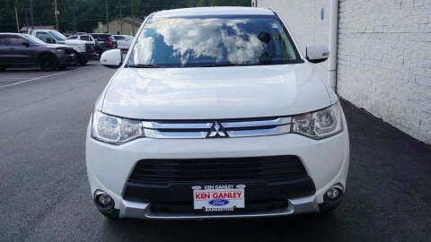 2015 Mitsubishi Outlander SE