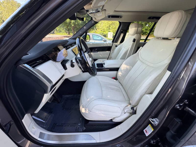 2023 Land Rover Range Rover P400 SE