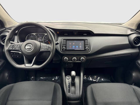 2023 Nissan Kicks S