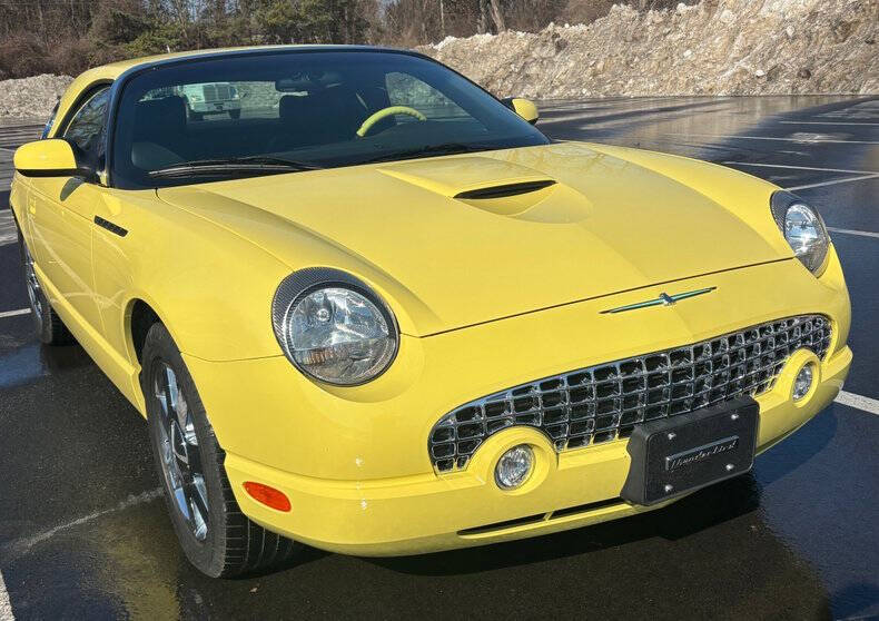 2002 Ford Thunderbird Deluxe