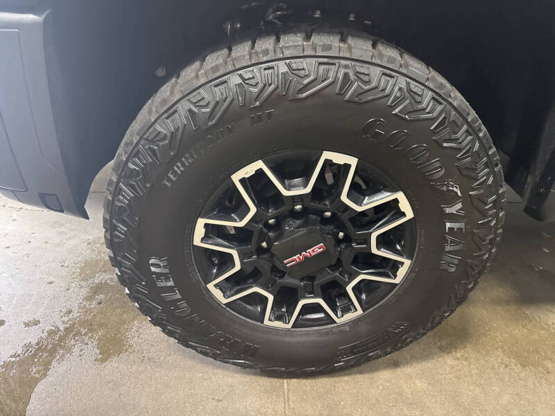 2025 GMC Sierra 2500HD AT4X