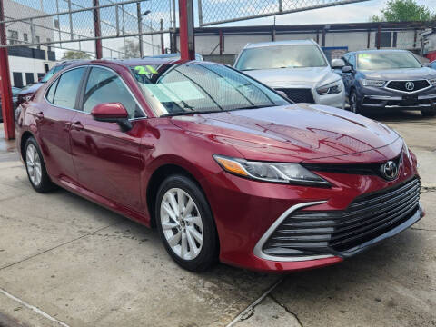 2021 Toyota Camry for sale at LIBERTY AUTOLAND INC in Jamaica NY