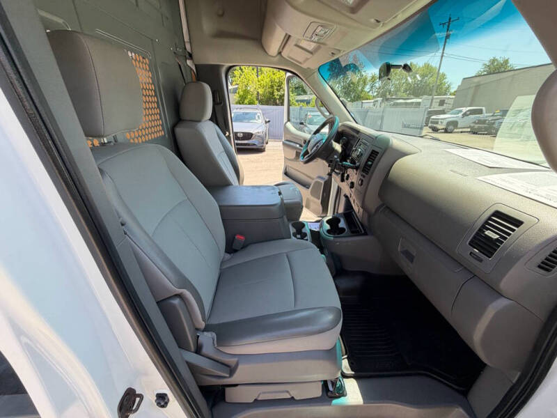 2012 Nissan NV