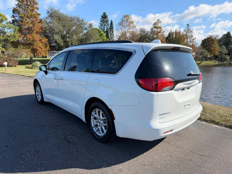 2020 Chrysler Voyager LXi