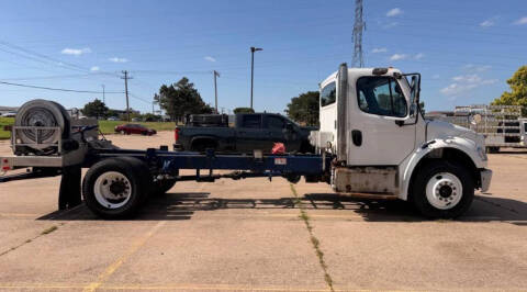 2015 Freightliner M2 106