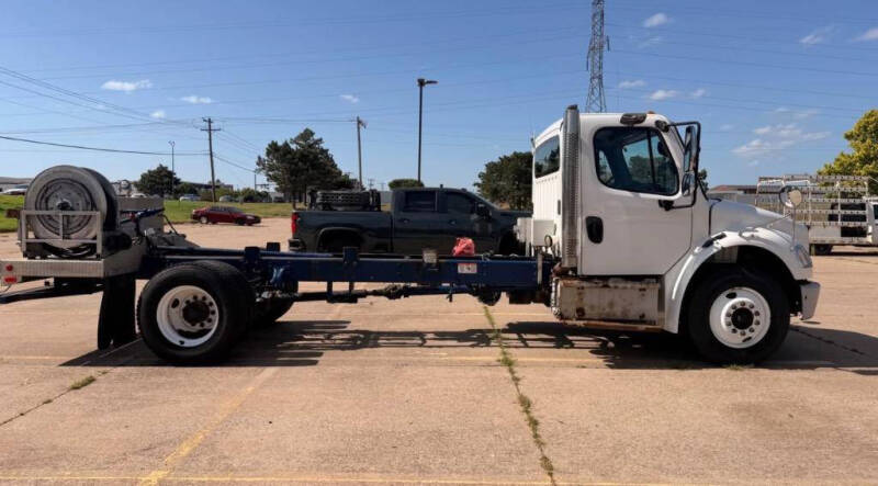 2015 Freightliner M2 106