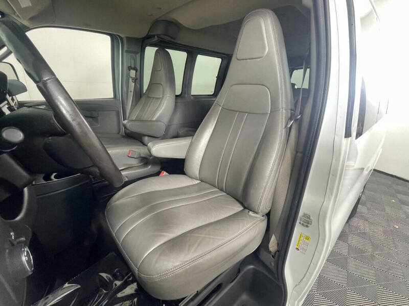 2016 Chevrolet Express LS 2500