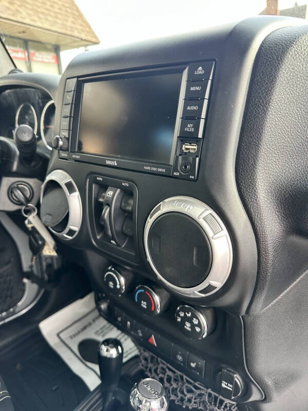 2013 Jeep Wrangler Unlimited Sahara