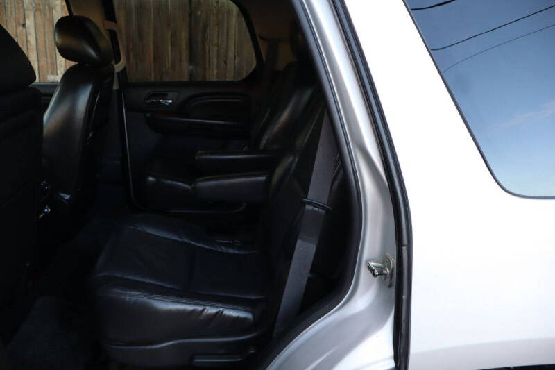 2011 Cadillac Escalade