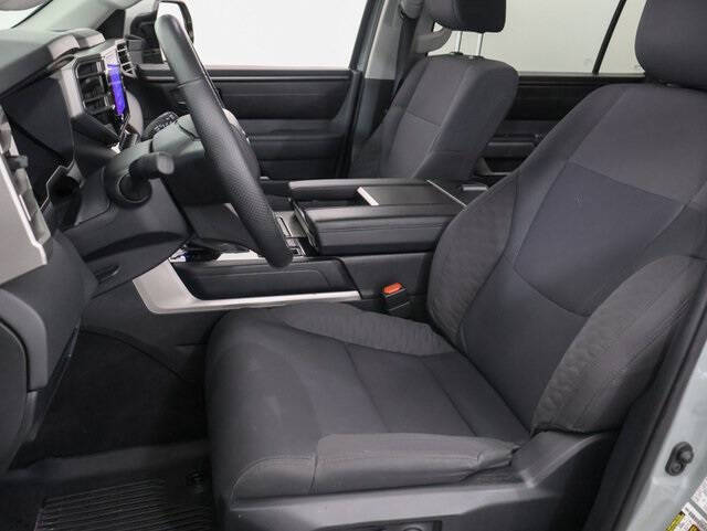 2024 Toyota Sequoia SR5