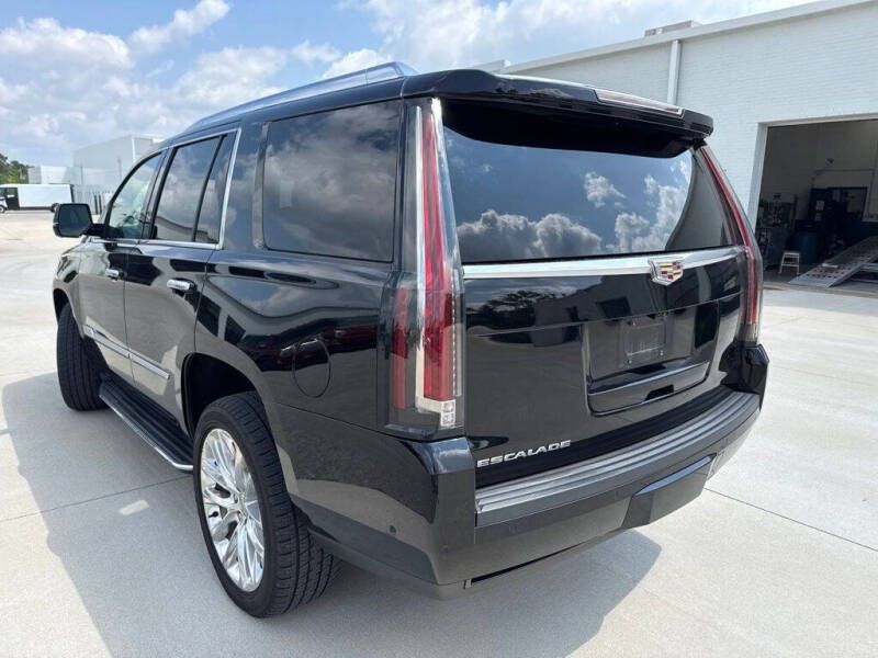 2019 Cadillac Escalade Luxury