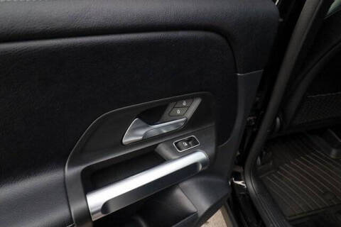 2022 Mercedes-Benz GLB GLB 250 4MATIC