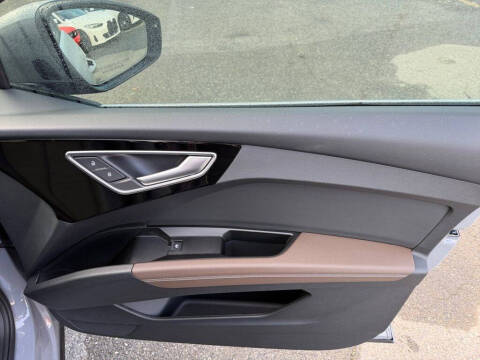 2024 Audi Q4 e-tron Premium 40