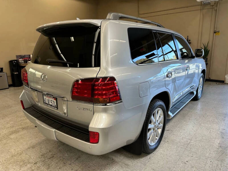2010 Lexus LX 570