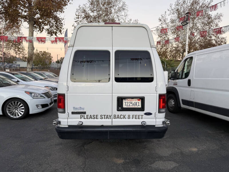 2013 Ford E-Series E-250