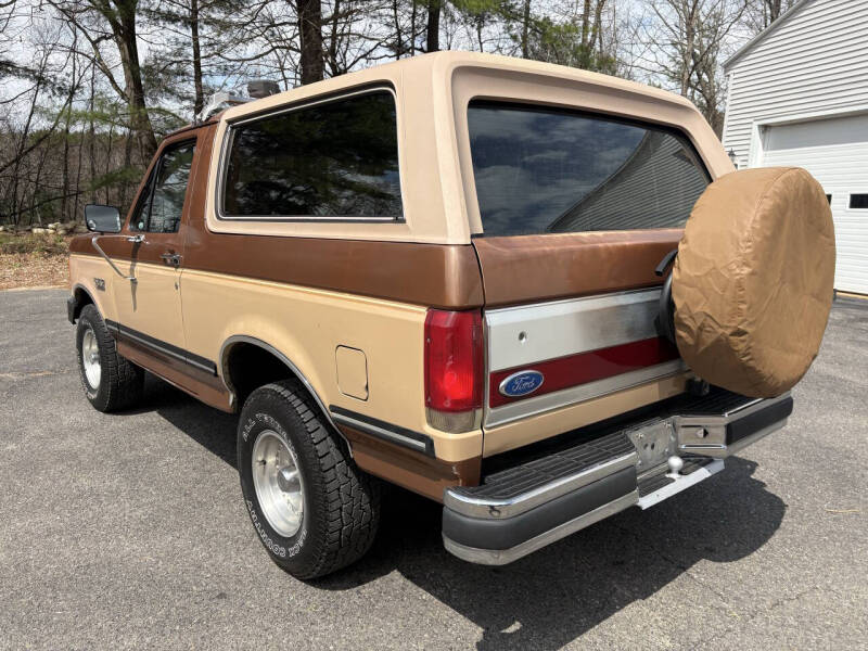 1987 Ford Bronco - Photo 13