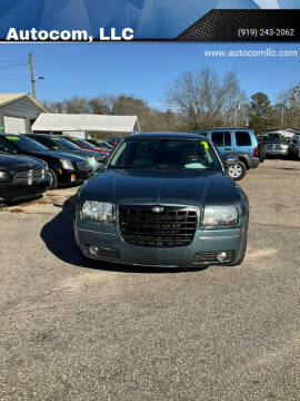 2007 Chrysler 300 for sale at Autocom, LLC in Clayton NC