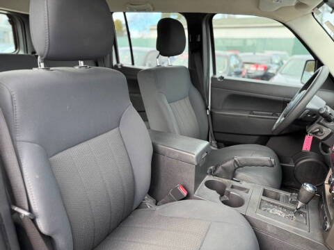 2012 Jeep Liberty Sport