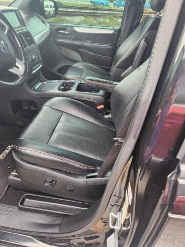 2016 Dodge Grand Caravan R/T