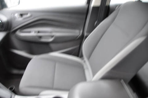 2016 Ford Escape S