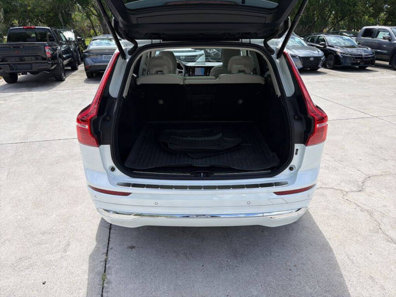 2023 Volvo XC60 B5 Plus Bright Theme