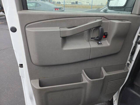 2017 Chevrolet Express 2500