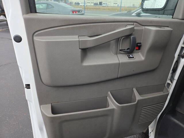 2017 Chevrolet Express 2500