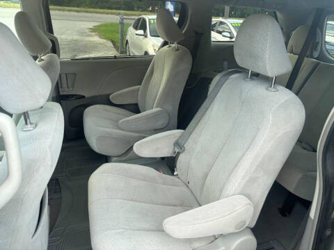 2011 Toyota Sienna