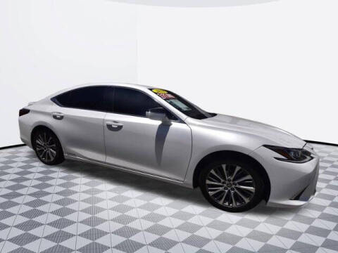 2021 Lexus ES 300h