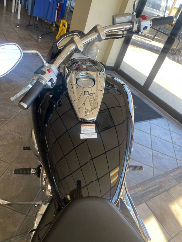 2025 Suzuki Boulevard M109R