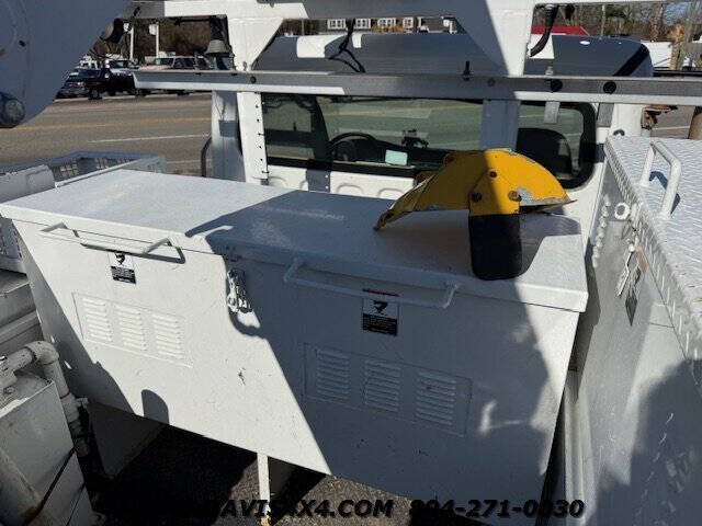 2015 Freightliner M2 106