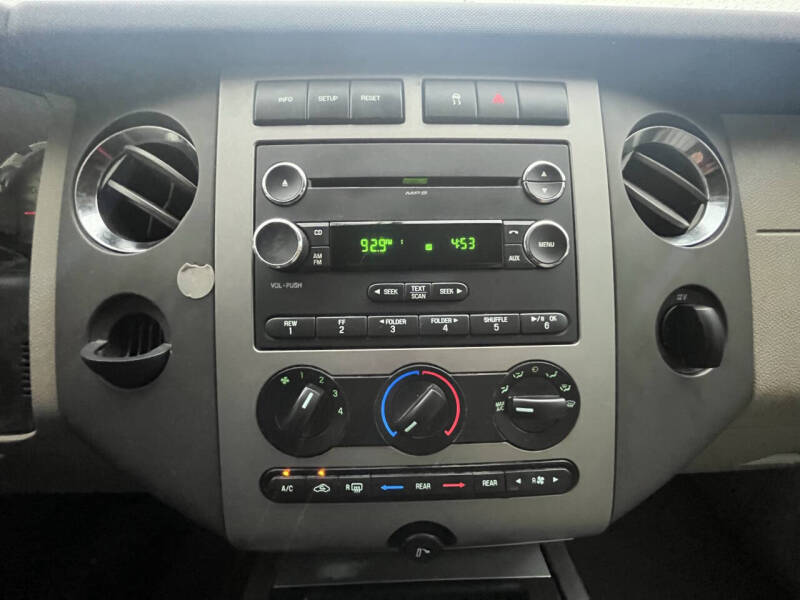 2011 Ford Expedition XLT