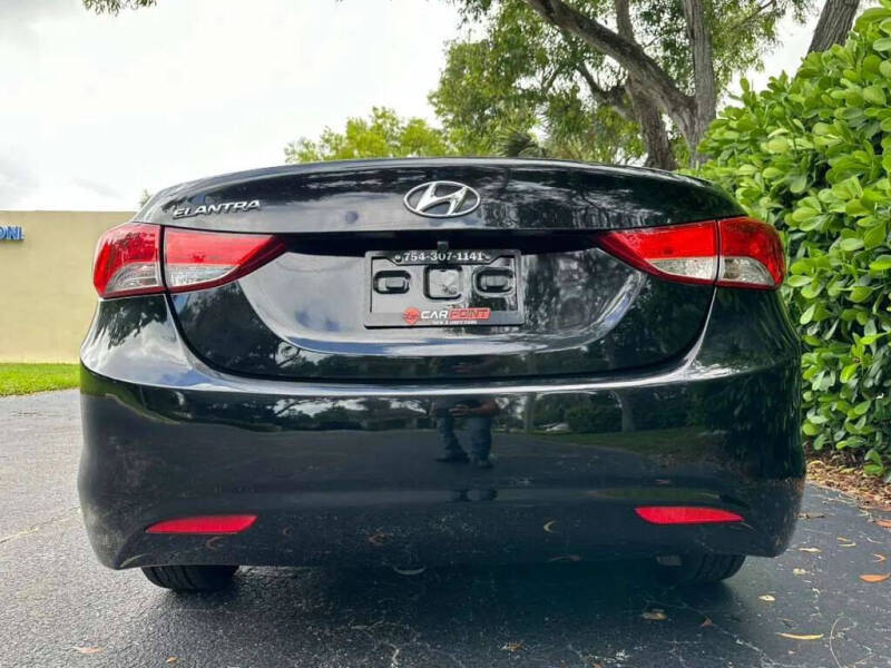 2012 Hyundai Elantra