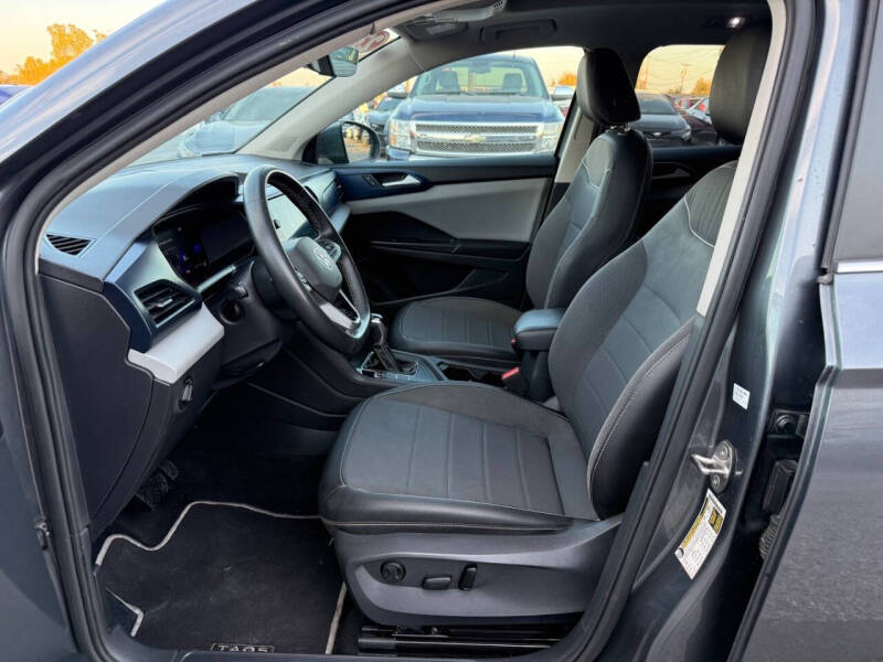 2023 Volkswagen Taos SE