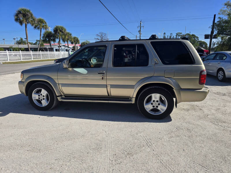 2003 Infiniti QX4