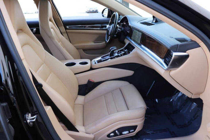 2018 Porsche Panamera 4 E-Hybrid