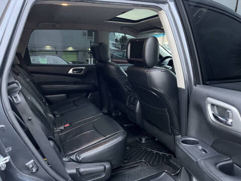 2014 Nissan Pathfinder Platinum