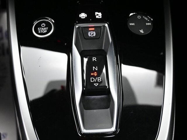 2024 Audi Q4 e-tron quattro Premium 50