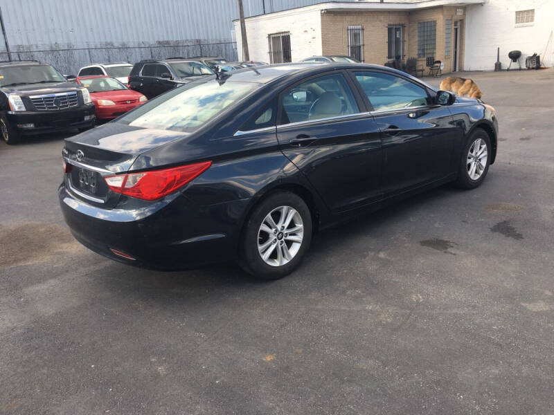 2013 Hyundai Sonata GLS photo 19