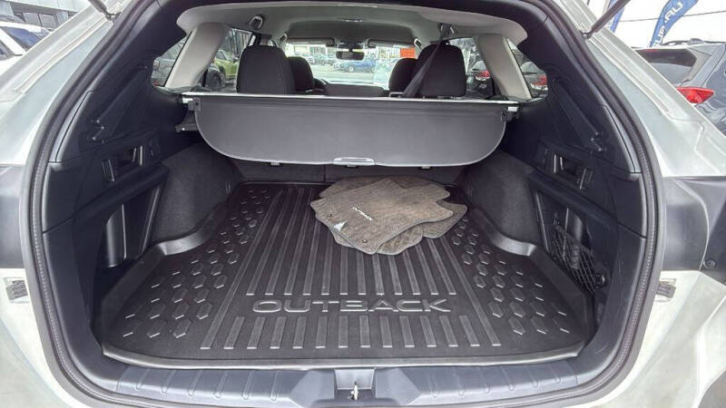 2024 Subaru Outback Premium