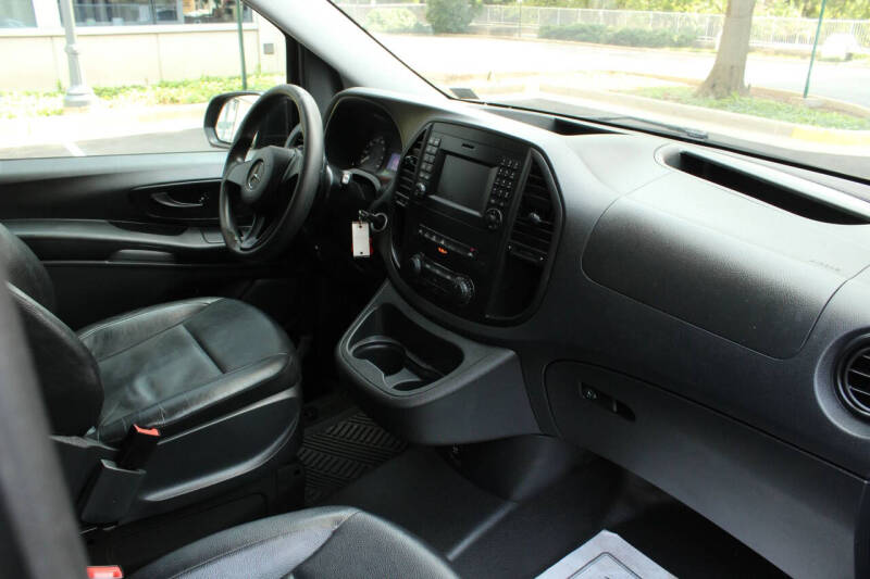 2017 Mercedes-Benz Metris