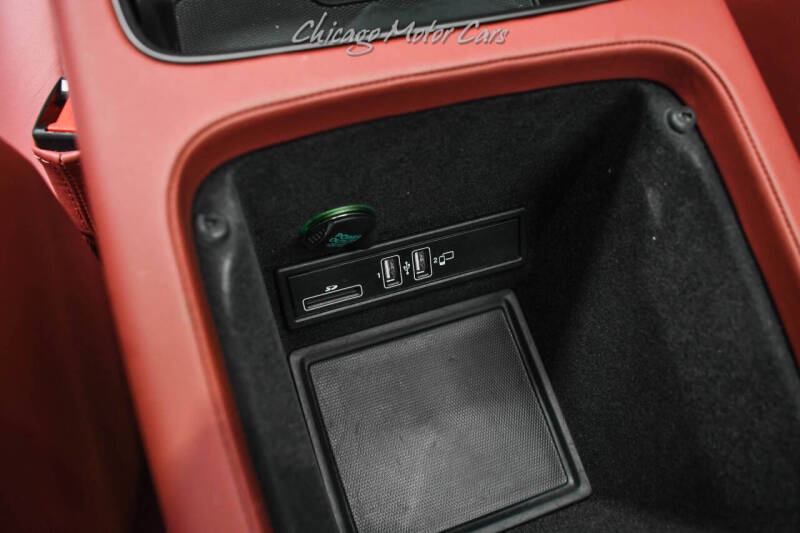 2022 Aston Martin DBX