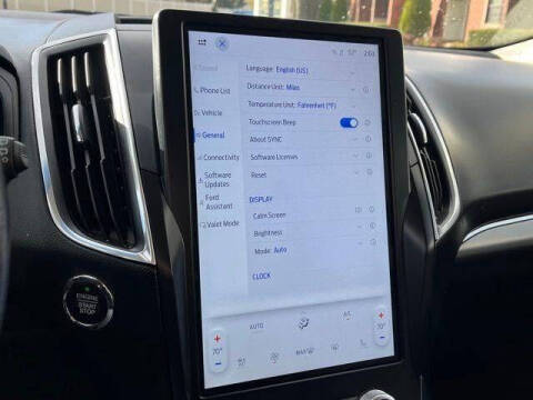 2023 Ford Edge Titanium