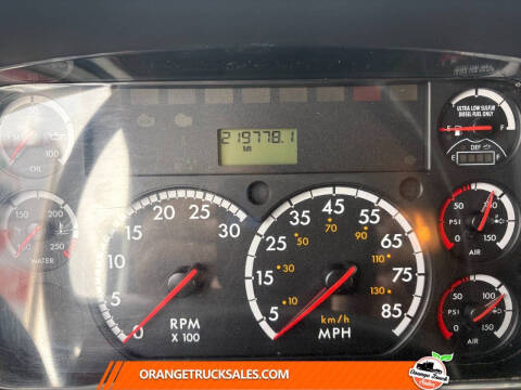 2015 Freightliner M2 106