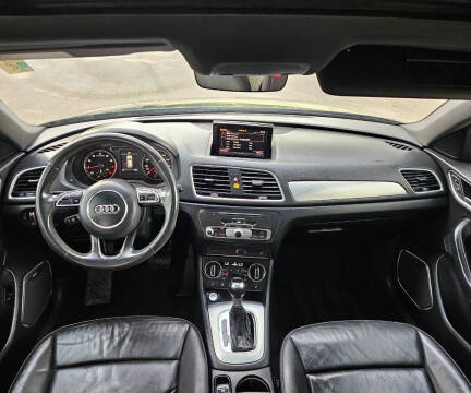 2017 Audi Q3 2.0T Prestige