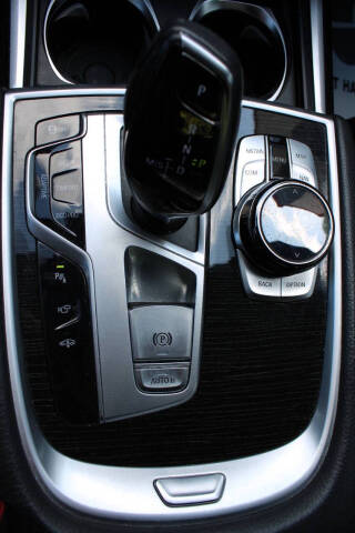 2019 BMW 7 Series 740i