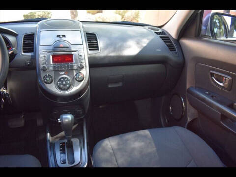 2010 Kia Soul +
