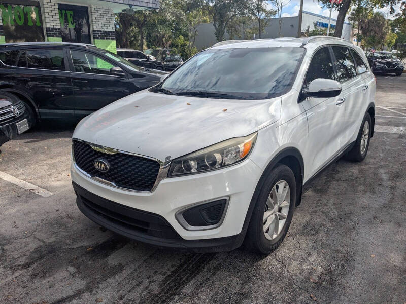2017 Kia Sorento LX
